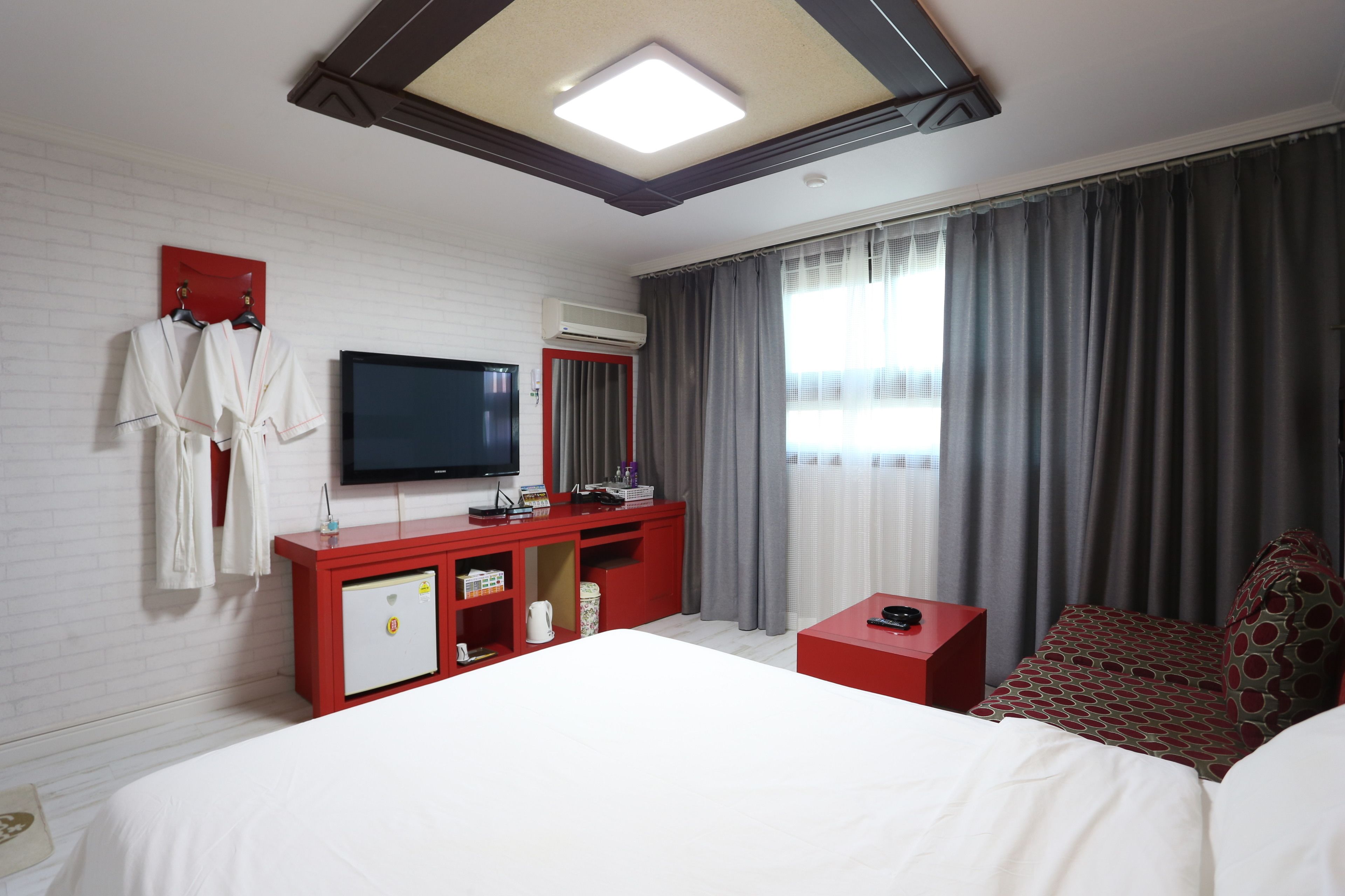 standard double room | free wifi, bed sheets