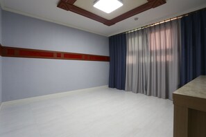 Traditional Room (Ondol) | Free WiFi, bed sheets