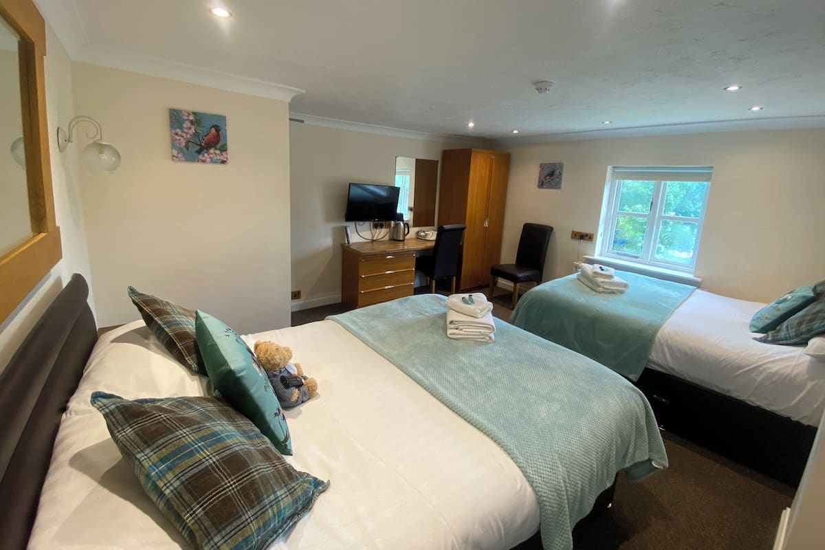 Family Room (Room 3)
