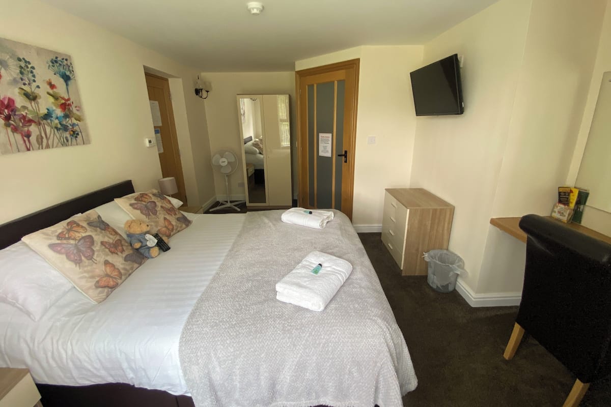 Standard Double Room, Ground Floor (Room 7 Accessible)