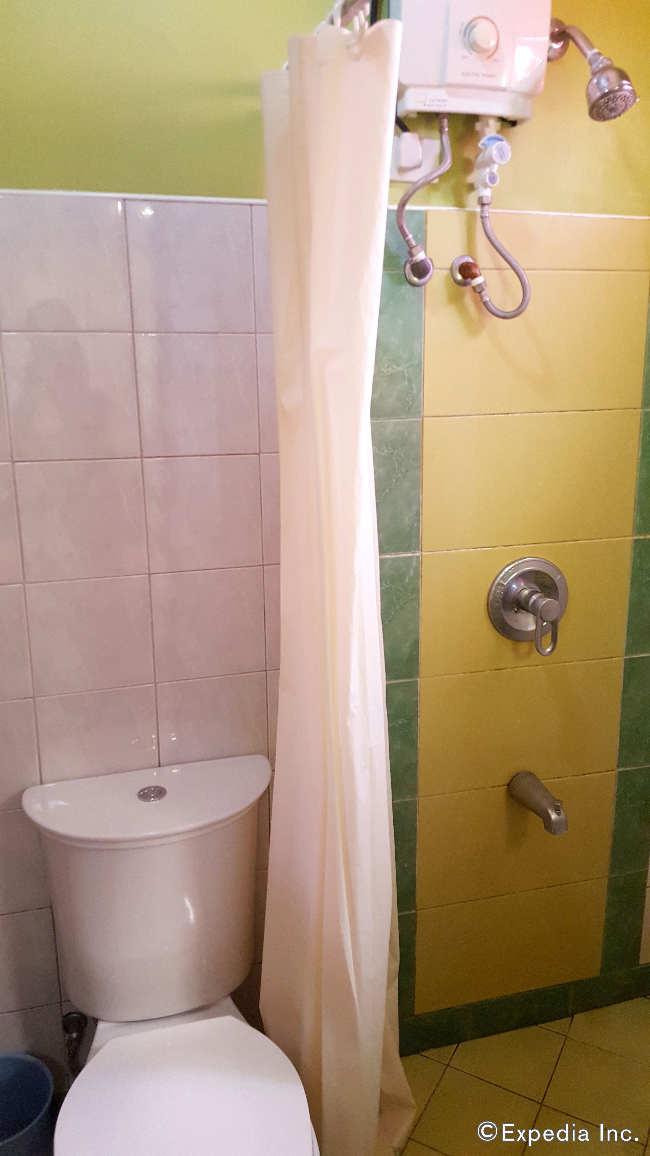 shower, rainfall showerhead, towels