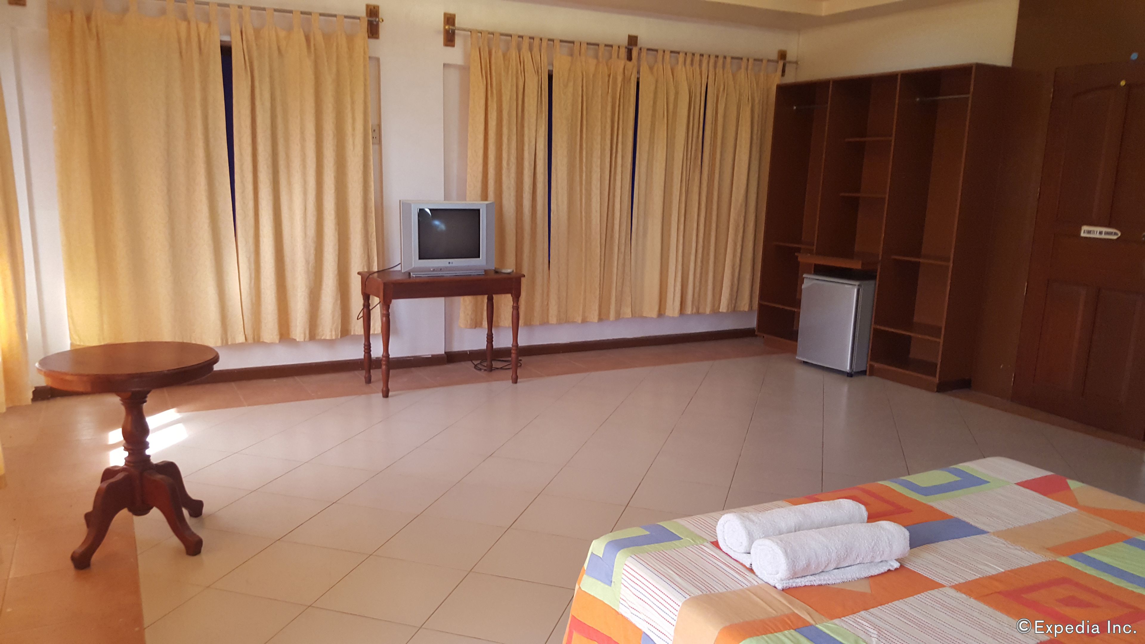 suite | room amenity