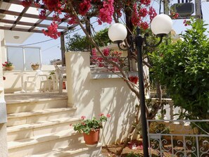 Property grounds - Alexandra Hotel (Chania)