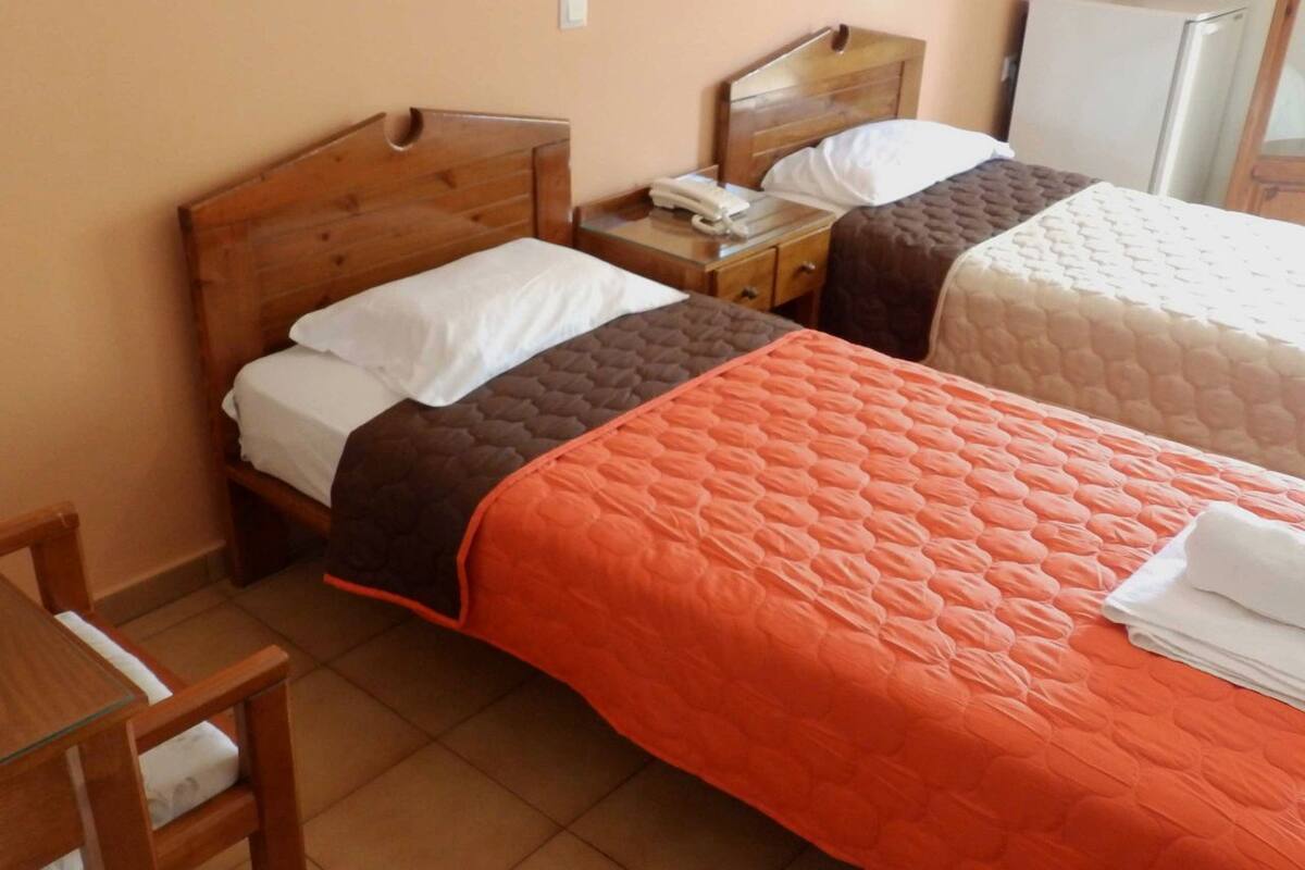 standard room | 1 bedroom, desk, iron/ironing board, free wifi