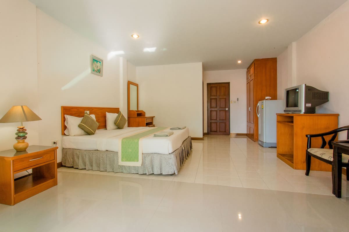 Double bed with Balcony  | Rollaway beds (surcharge), WiFi (free)