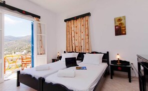 Phòng 2 giường đơn Economy | Phòng cách âm, giường gấp/giường phụ (phụ phí)