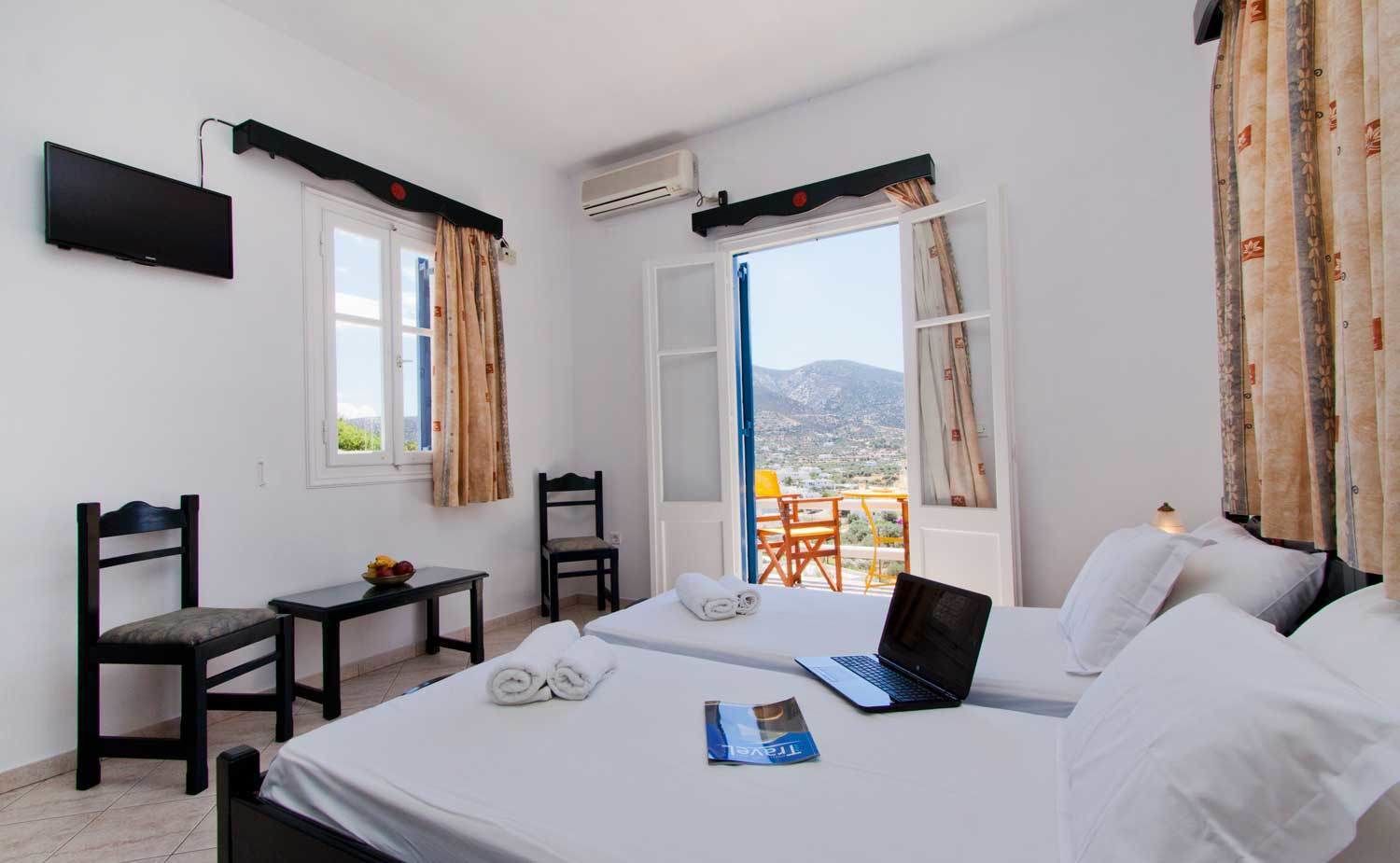 economy twin room | soundproofing, rollaway beds, free wifi