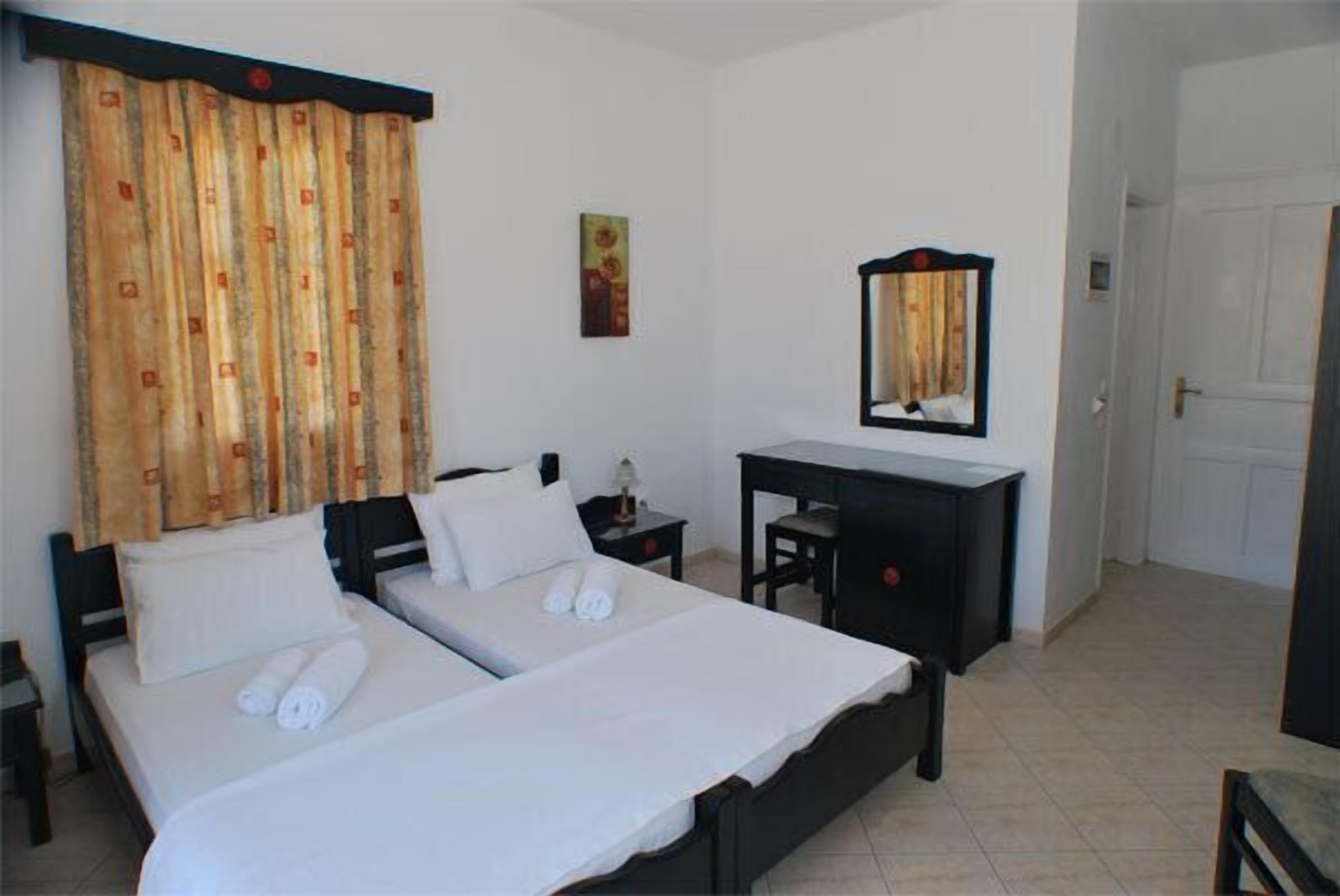 standard twin room | soundproofing, rollaway beds, free wifi