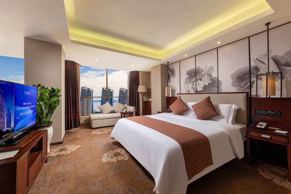 Deluxe-Suite, 1 King-Bett | 1 Schlafzimmer, hochwertige Bettwaren, Schreibtisch