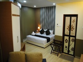 Junior Suite | Desk, free WiFi, bed sheets, wheelchair access