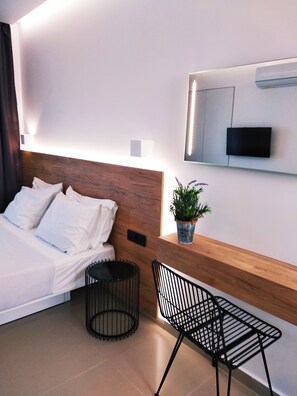 Superior Double Room | Minibar, travel crib, free WiFi, bed sheets - Aestas Apts (Chania)