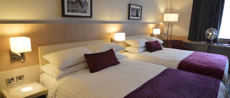Deluxe Double Room | Desk, iron/ironing board, free WiFi, bed sheets