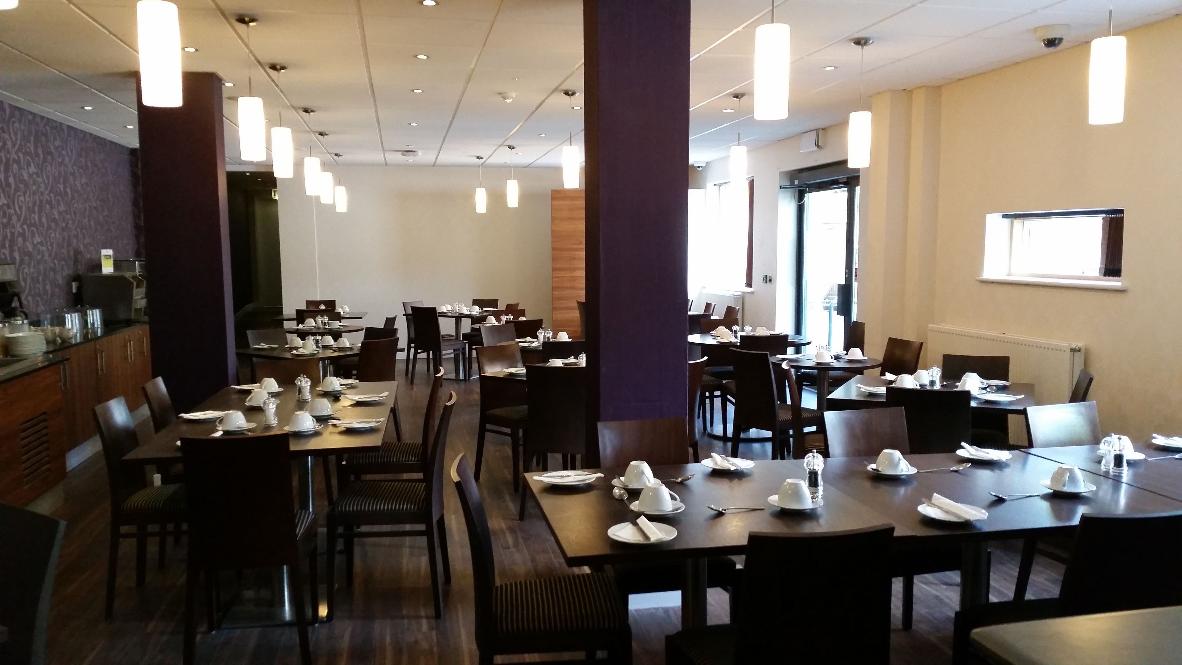 breakfast, lunch and dinner served