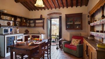 Appartamento, 2 camere da letto, non fumatori, vista giardino (Beatrice) | Cucina privata | Pentole/stoviglie/utensili