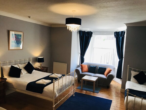 Suite, salle de bain attenante