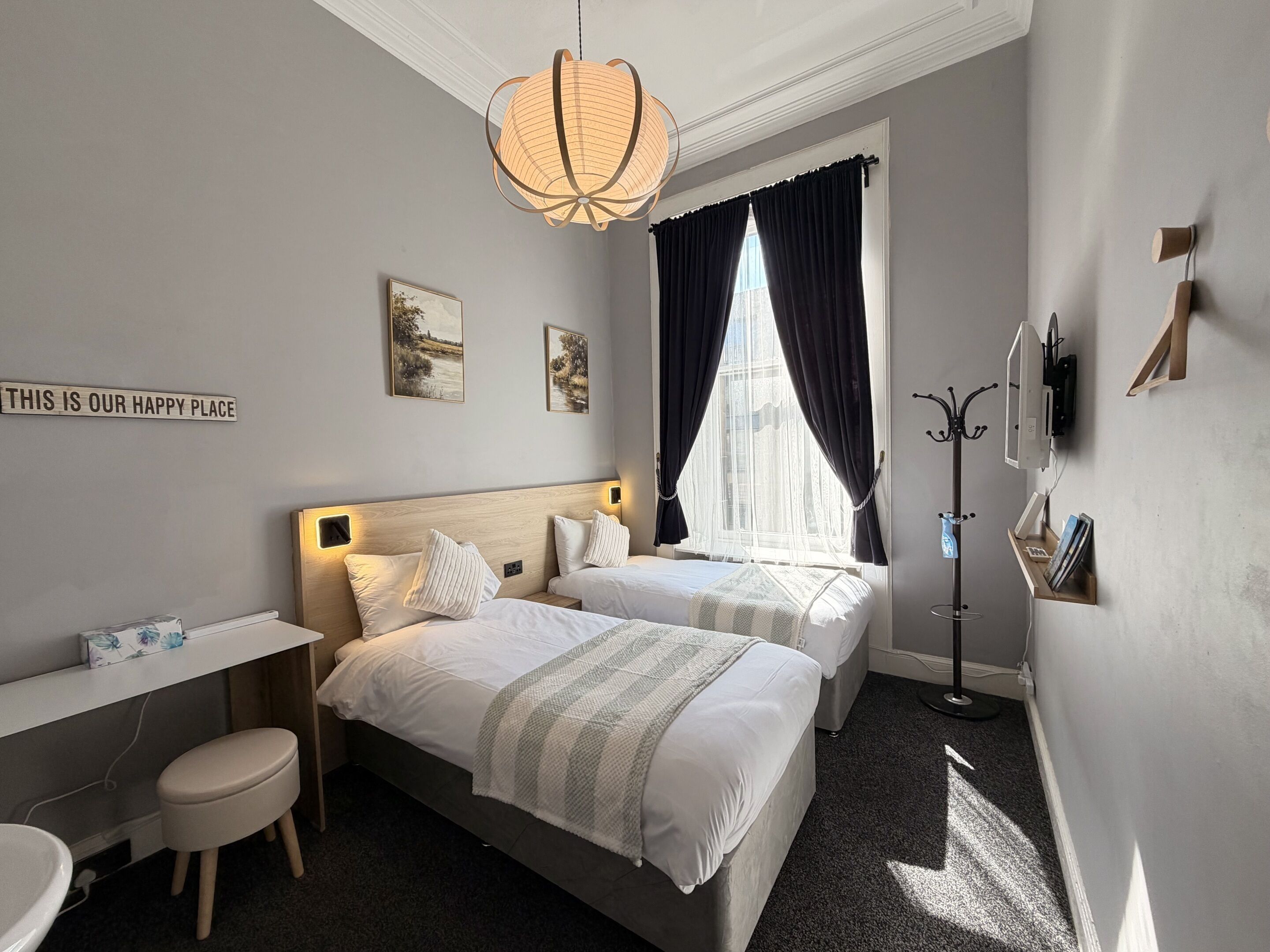 ツインルーム 共用バスルーム