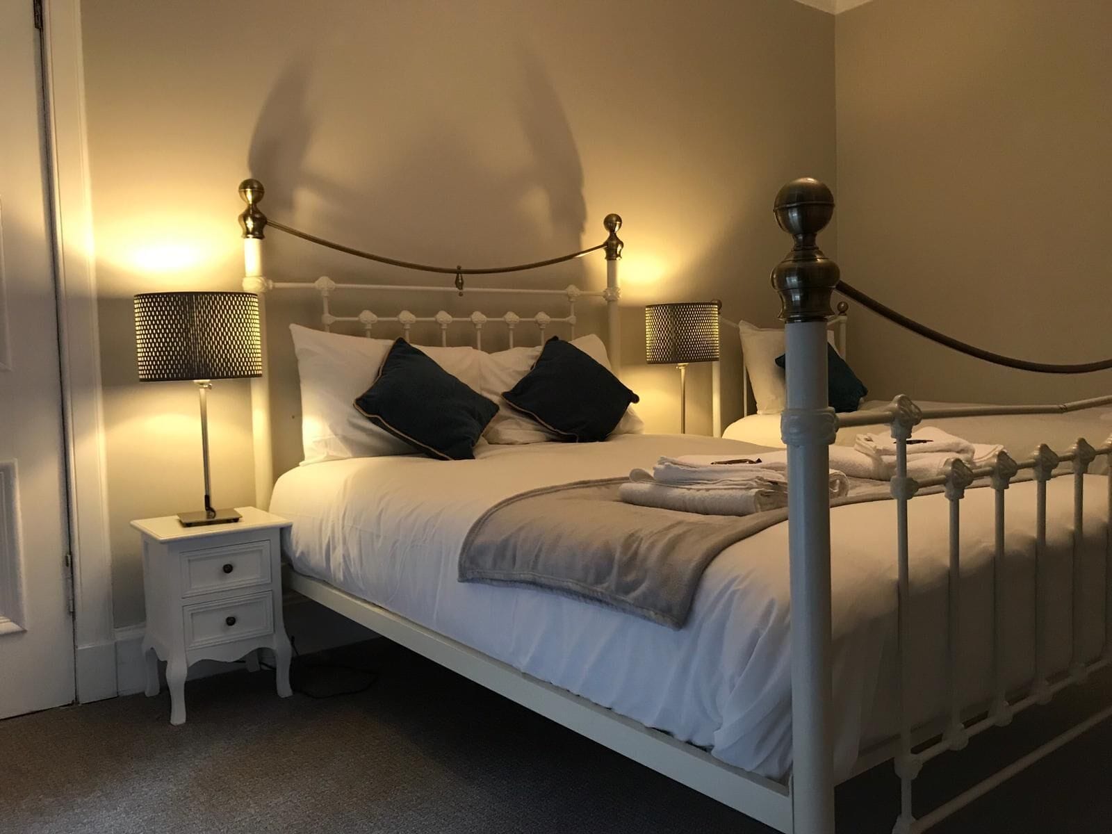 Suite Deluxe, salle de bain attenante | Accès au Wi-Fi (inclus)