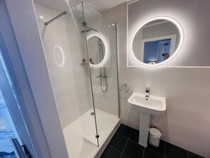 Suite, Ensuite | Bathroom - Ardenlee Guest House (Edinburgh)