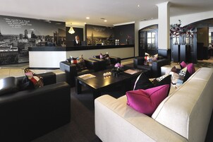 Lounge no saguão