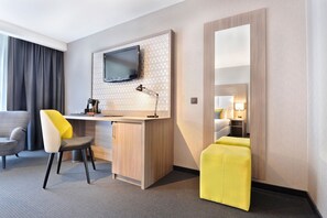 Safe på rommet, skrivebord, lydisolert og wi-fi (inkludert)