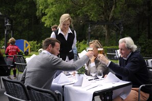 Utendørsservering
