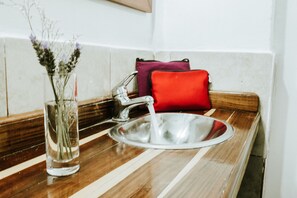 Standard Double Room, Shared Bathroom | Bathroom | Shower