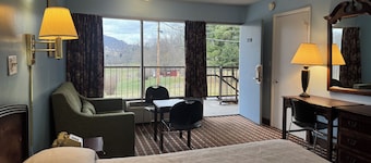 塔茲韋爾芬卡斯爾汽車旅館酒店