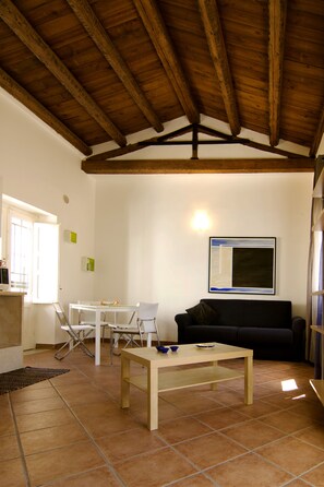 精品公寓, 1 间卧室, 无障碍, 厨房 | 客厅 | 32-英寸LED 电视 (配备数码频道)、电视