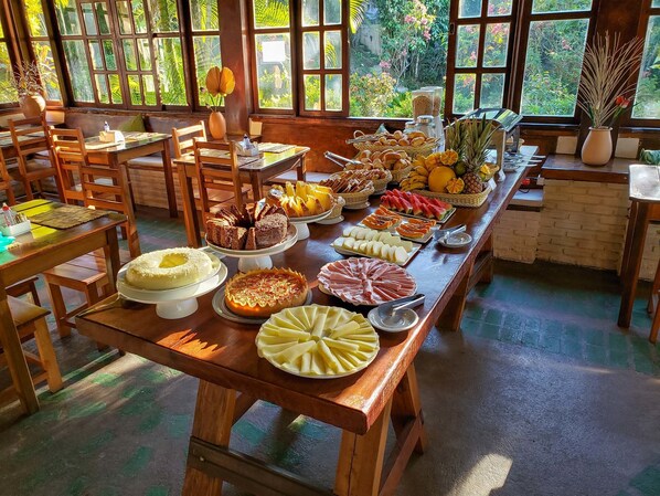 Frokostbuffé er inkludert hver dag