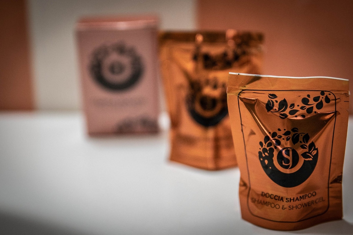 shower, free toiletries, hair dryer, bidet