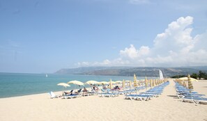 หาดส่วนตัวที่อยู่ใกล้ๆ