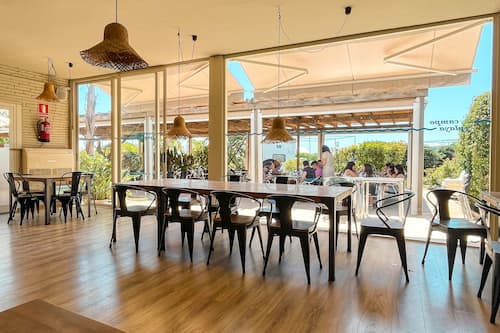 Breakfast, lunch, dinner served; Mediterranean cuisine