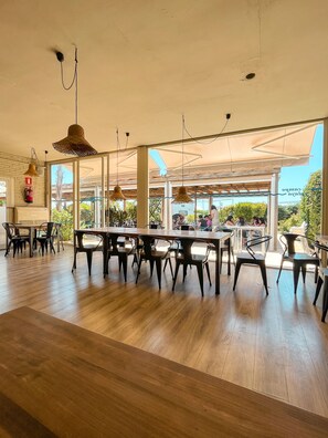 Frühstück, Mittagessen, Abendessen, mediterrane Küche 