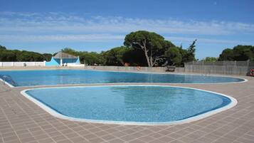 Außenpool (je nach Saison geöffnet)