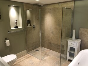 Bridal Suite (Four Poster) - The Peppermill (Devizes)