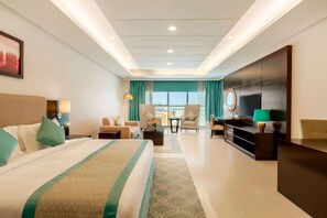 เครื่องนอนระดับพรีเมียม, มินิบาร์, ตู้นิรภัยในห้องพัก, โต๊ะทำงาน