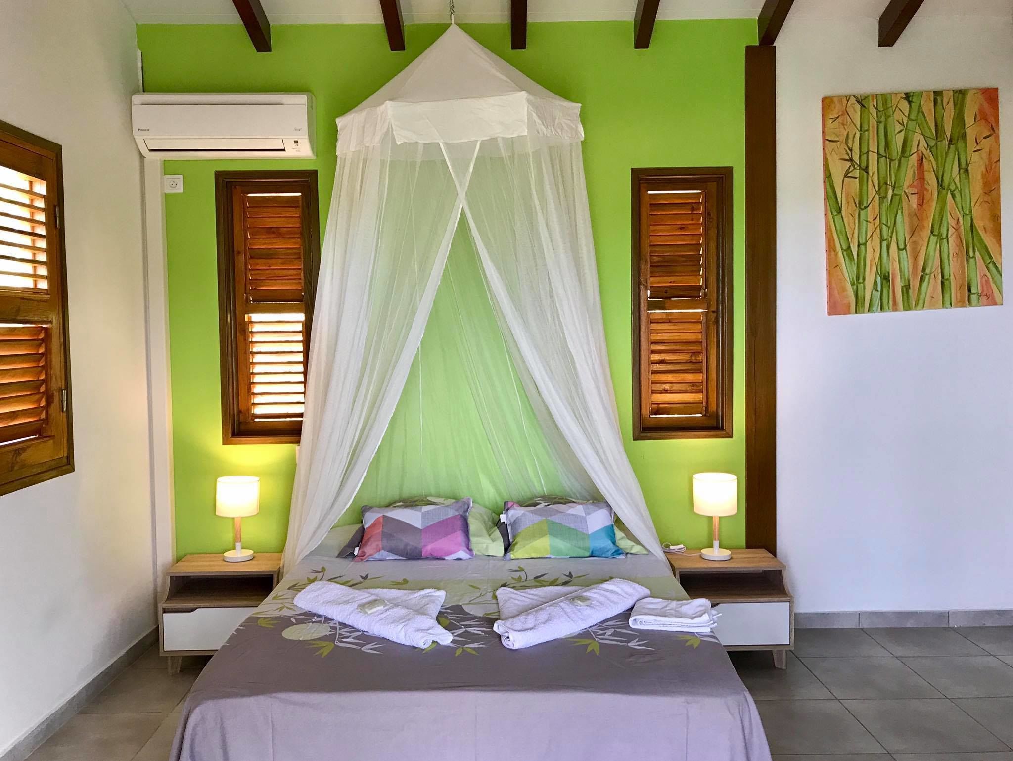 Traditional Chalet, 1 Double Bed, Sea View | Desk, iron/ironing board, rollaway beds, free WiFi