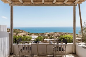 Minibar, in-room safe, desk, soundproofing