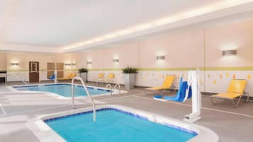 Una piscina techada