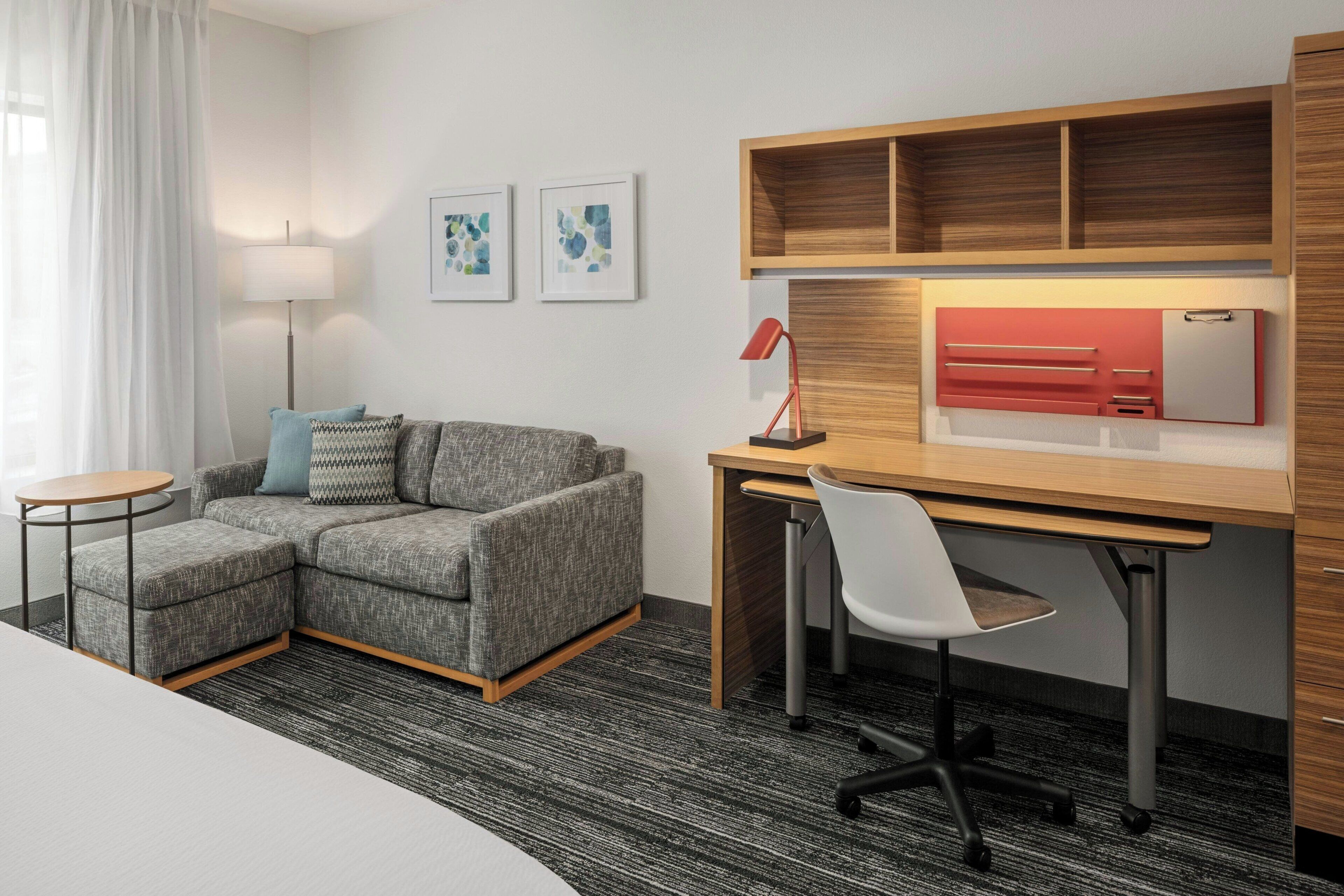 1 bedroom, premium bedding, pillow-top beds, desk