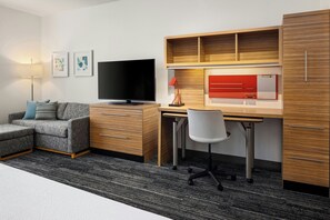 1 chambre, literie de qualité supérieure, surmatelas, bureau