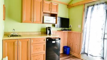 Wasserkocher mit Kaffee-/Teezubehör