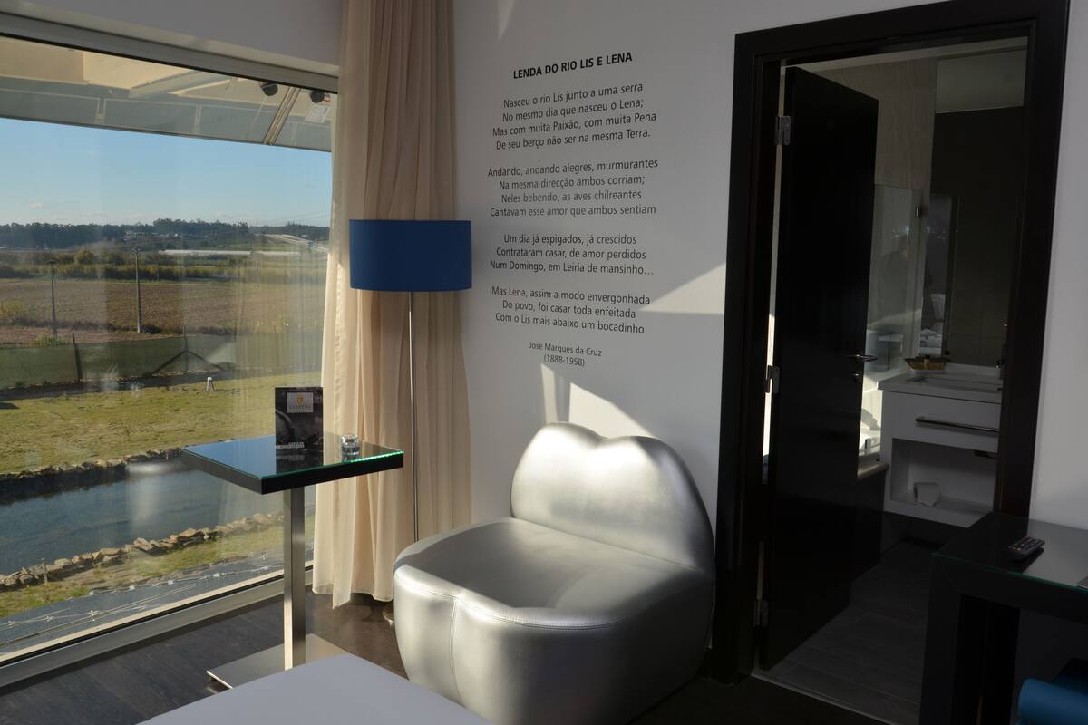 quarto standard com vista | minibar, in-room safe, individually decorated, individually furnished