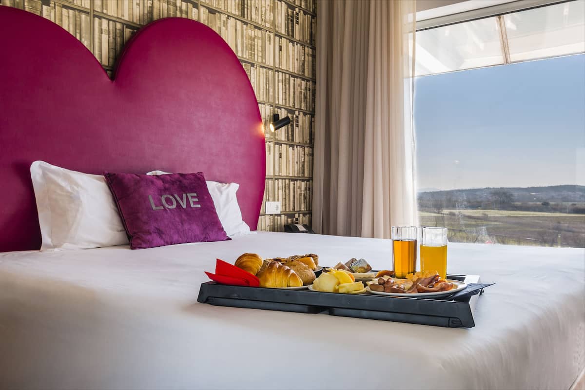 room service – dining