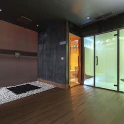 Sale per trattamenti di coppia, sauna, vasca idromassaggio, bagno turco