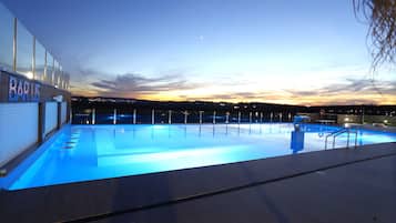 Piscine extérieure