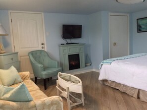 Suite estudio junior, 1 cama de matrimonio con sofá cama, cocina básica, vistas al mar | 1 dormitorio, ropa de cama de alta calidad, decoración individual