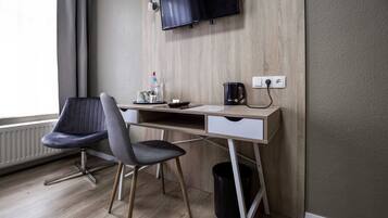 Standard Double Room, 1 Double Bed | Desk, rollaway beds, free WiFi, bed sheets