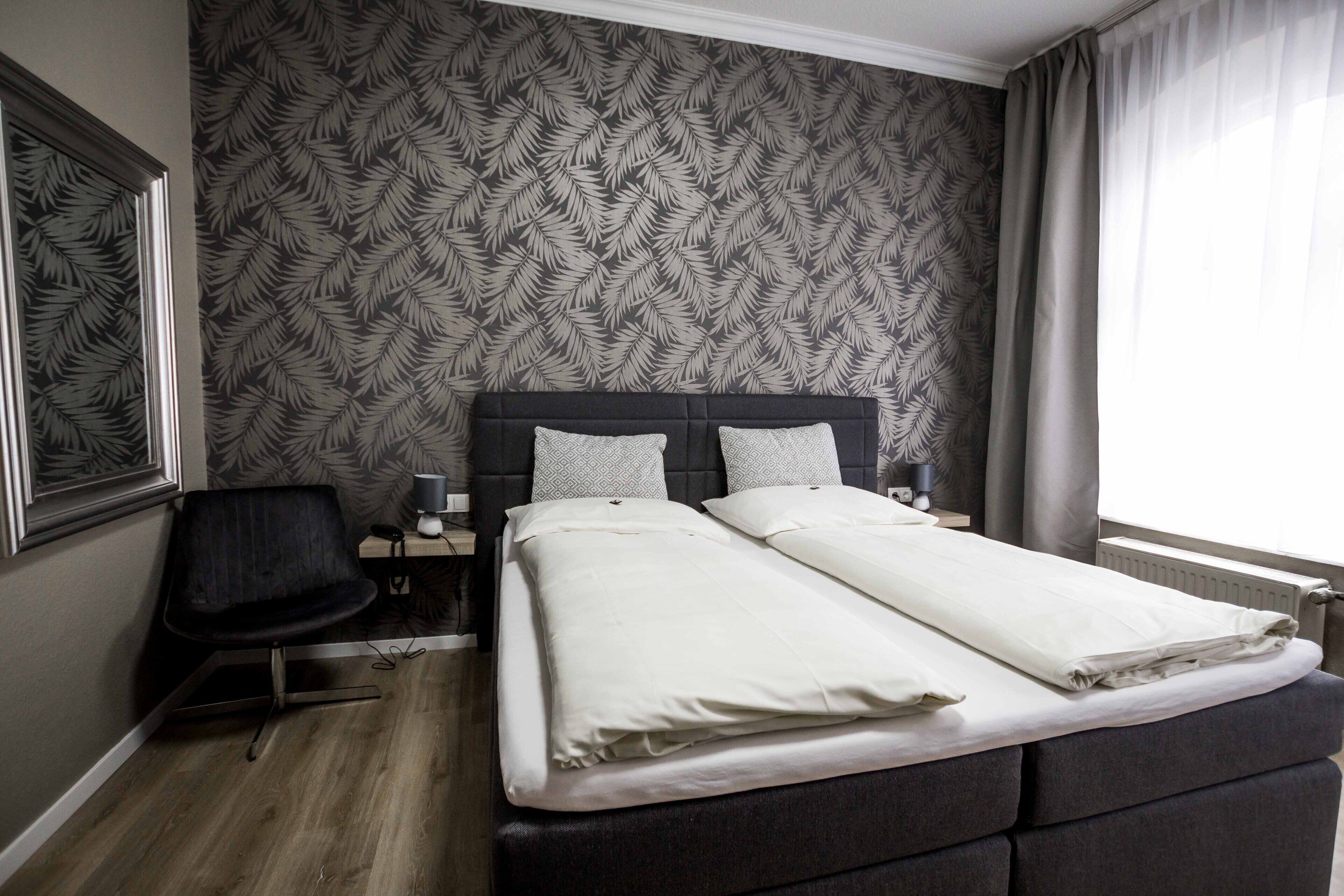 standard double room, 1 double bed | desk, rollaway beds, free wifi, bed sheets
