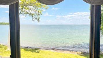 Penthouse | Lake view